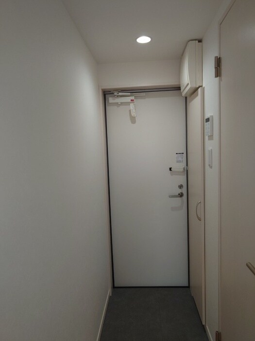 物件内観写真13　(玄関)