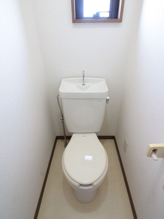 物件内観写真14　(トイレ)