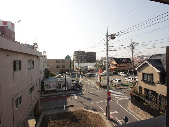 物件内観写真16　(室内からの展望)