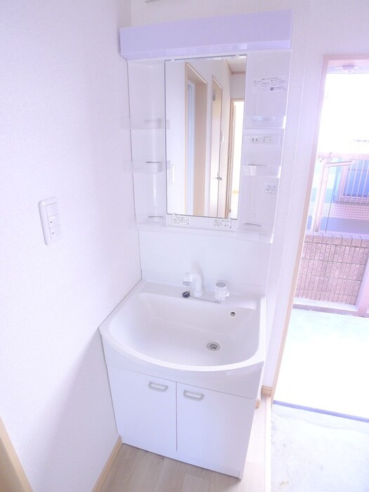 物件内観写真13　(洗面)