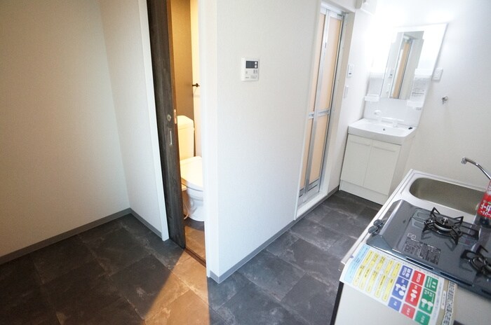 物件内観写真7　(廊下)