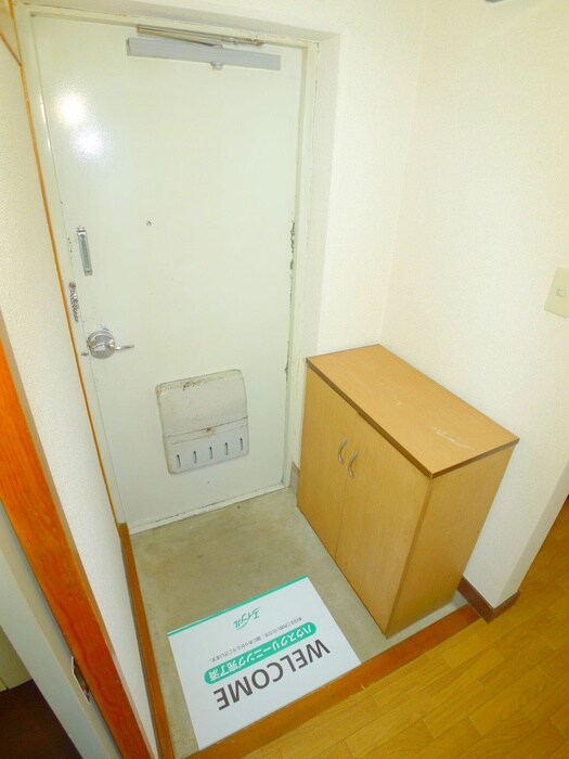 物件内観写真19　(玄関)