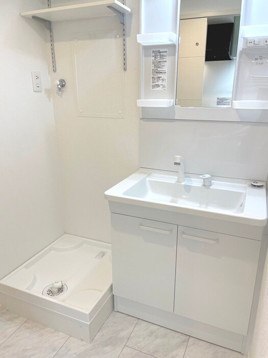 物件内観写真14　(洗濯機置場)