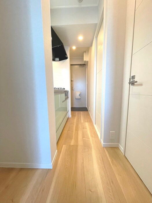 物件内観写真17　(廊下)