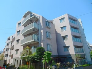 ｸﾚｯｾﾝﾄ二子玉川ｱｯｻﾝﾌﾞﾗｰｼﾞｭ(102)外観写真