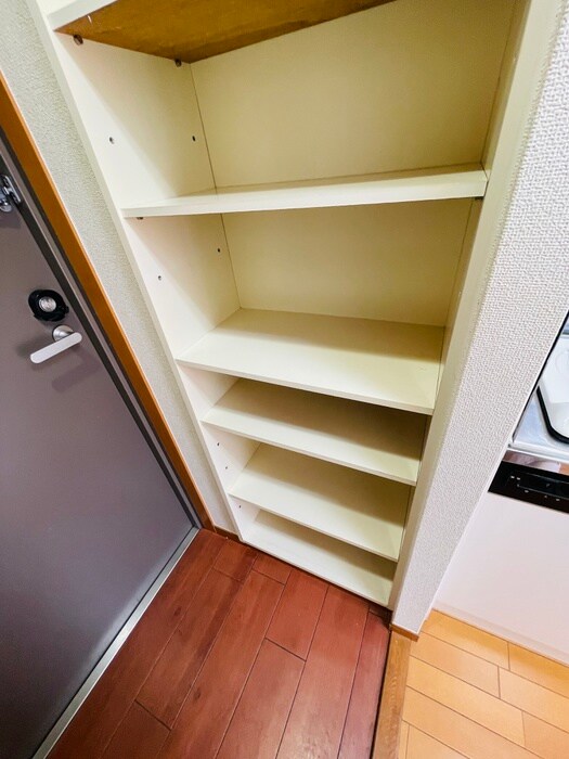 物件内観写真16　(靴箱)