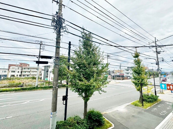 物件内観写真22　(室内からの展望)