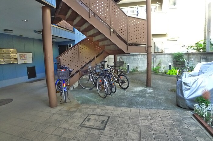 物件外観写真4　(建物設備)