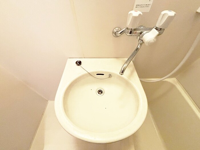 物件内観写真12　(洗面)