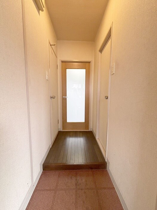 物件内観写真21　(玄関)