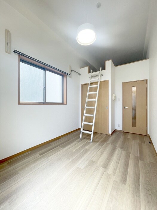 物件内観写真9　(居室)