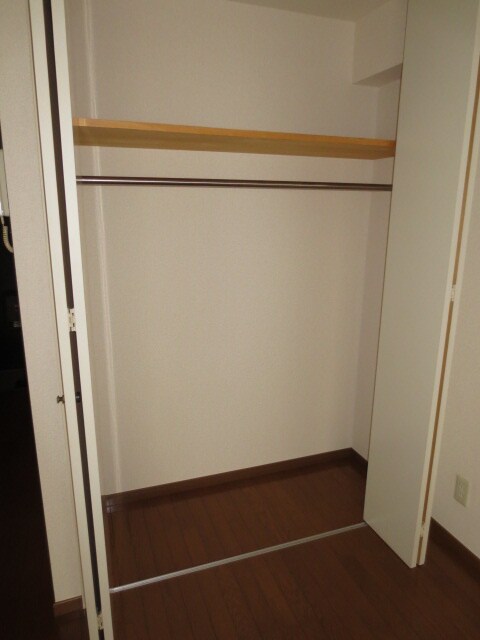 物件内観写真11　(収納)