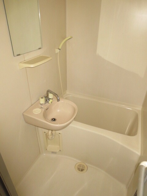物件内観写真12　(バス／シャワールーム等)
