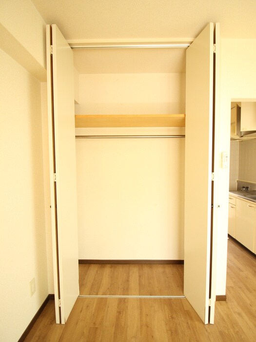 物件内観写真14　(収納)