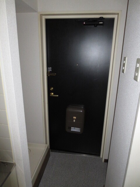 物件内観写真15　(玄関)