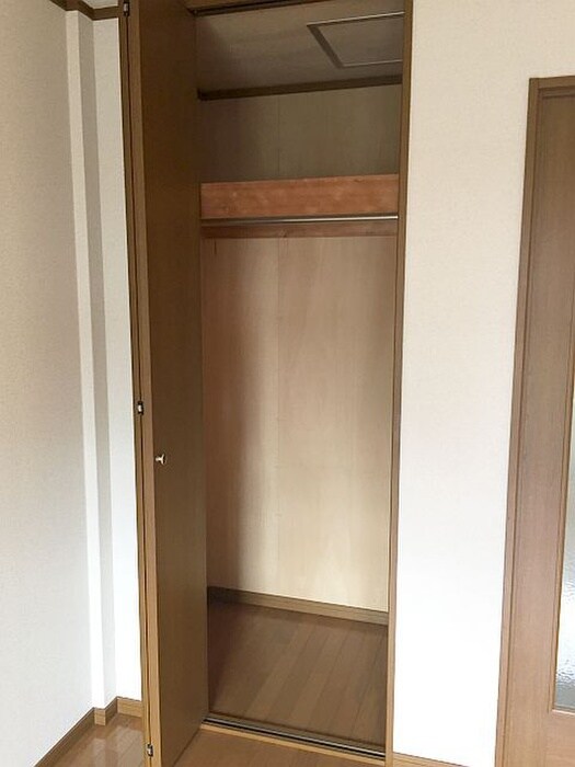 物件内観写真12　(収納)