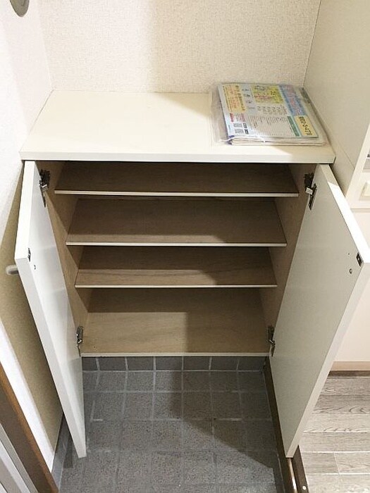 物件内観写真14　(靴箱)