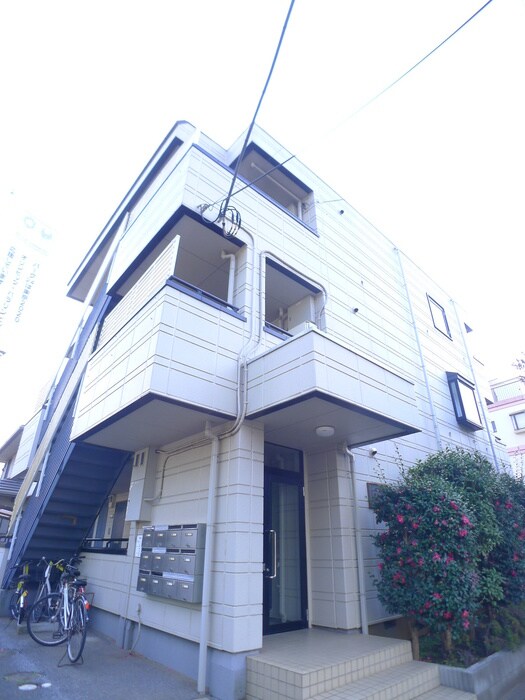 物件外観写真4　(エントランス部分)