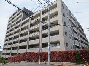 ﾄﾞﾚｯｾあざみ野ｴｽﾀﾌﾚﾝﾃ(102)外観写真
