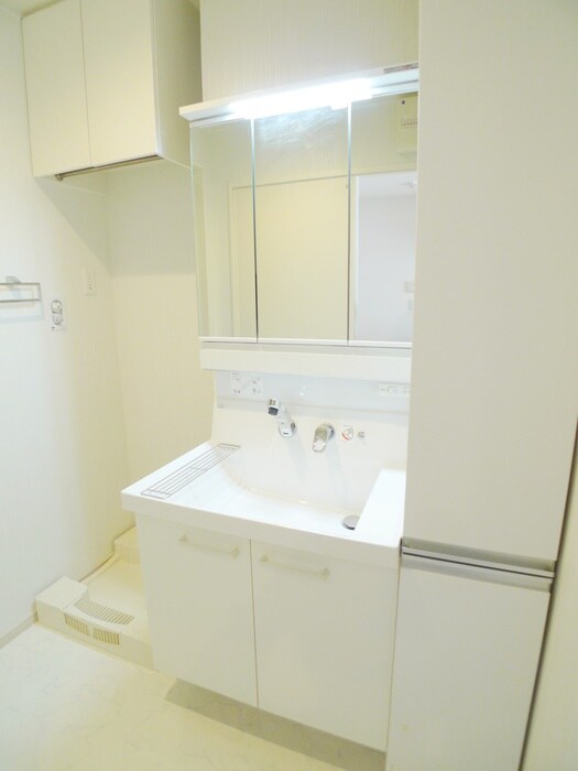 物件内観写真9　(洗面)