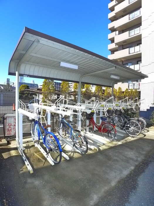 物件外観写真3　(駐輪場)