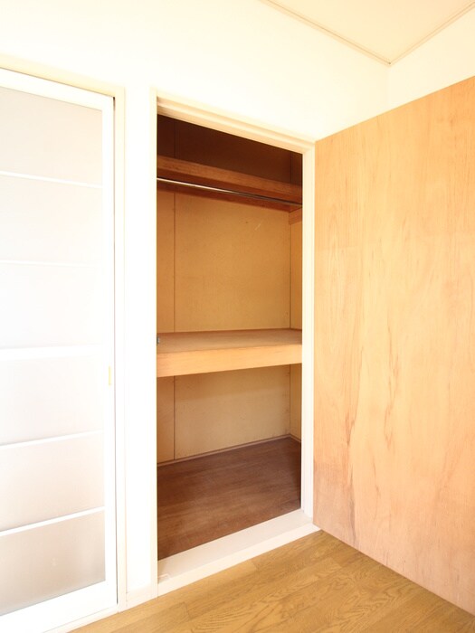 物件内観写真12　(収納)