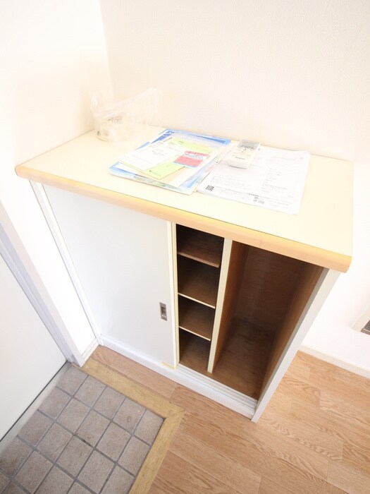 物件内観写真16　(靴箱)