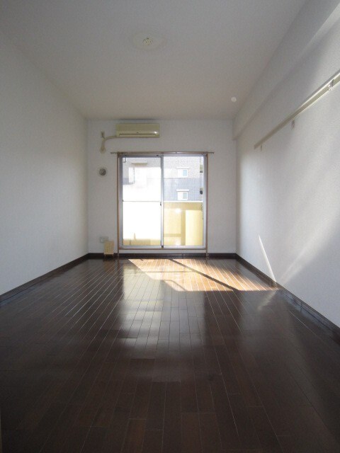 物件内観写真11　(居室)