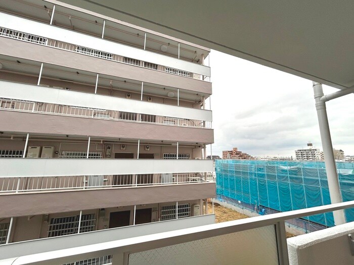 物件内観写真20　(室内からの展望)