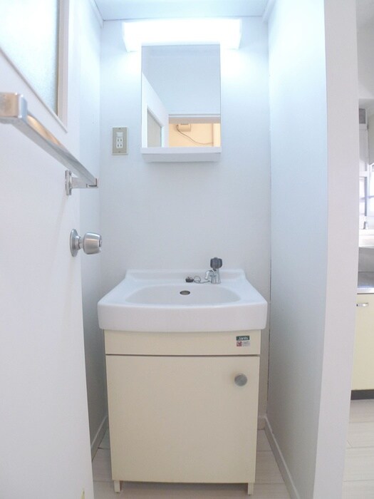 物件内観写真11　(洗面)