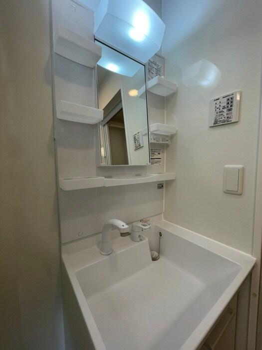 物件内観写真12　(洗面)