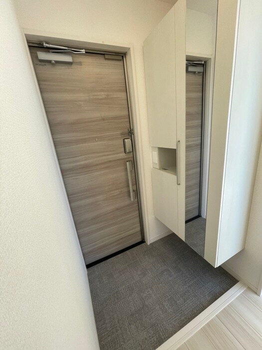 物件内観写真14　(玄関)