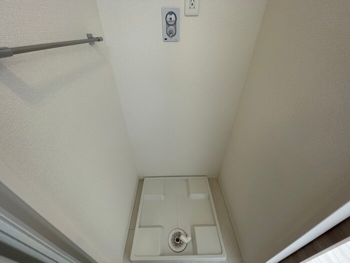 物件内観写真21　(洗濯機置場)