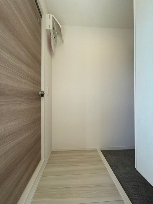 物件内観写真22　(廊下)