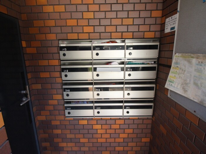 物件外観写真6　(建物設備)