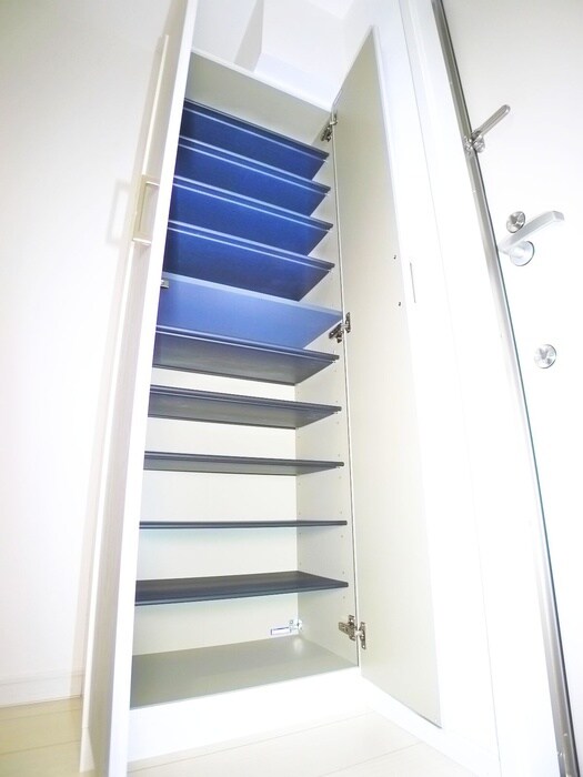 物件内観写真18　(靴箱)