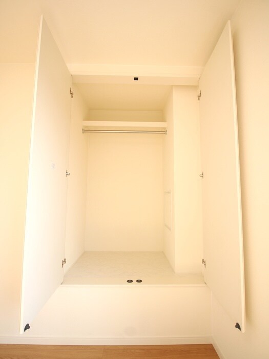 物件内観写真11　(収納)