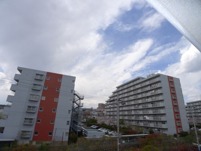 物件内観写真15　(室内からの展望)