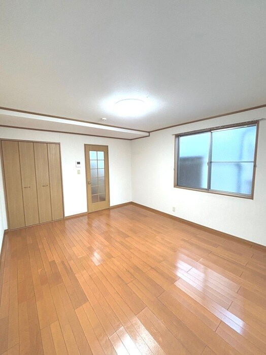 物件内観写真18　(居室)