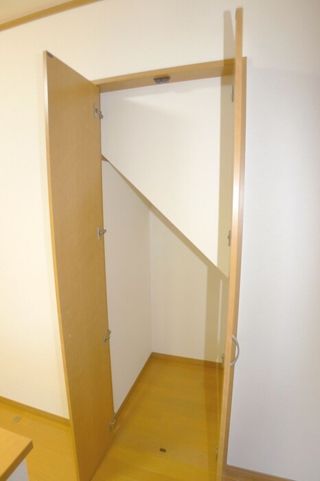 物件内観写真18　(収納)