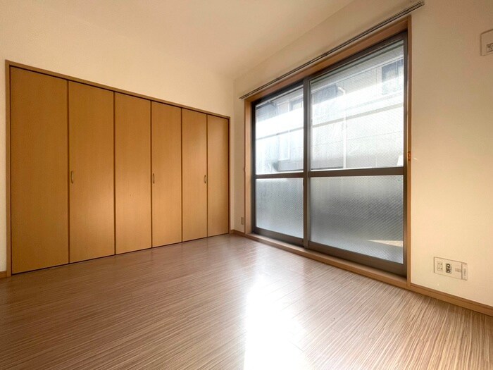 物件内観写真7　(居室)