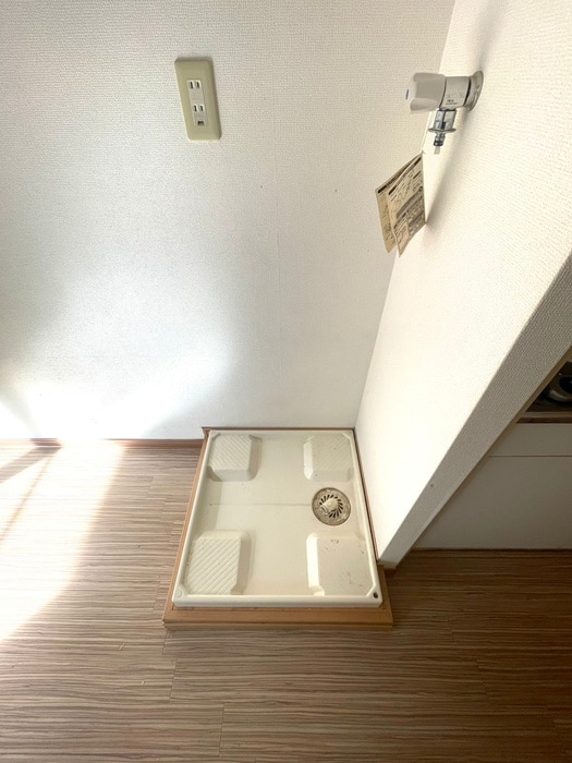 物件内観写真20　(洗濯機置場)