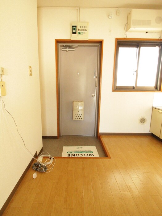 物件内観写真22　(玄関)