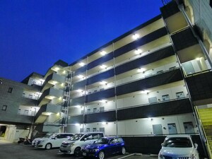インフォートマンション外観写真