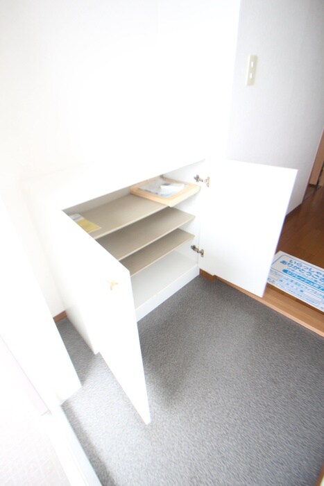 物件内観写真17　(靴箱)