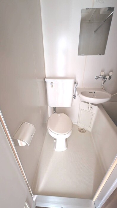 物件内観写真12　(トイレ)