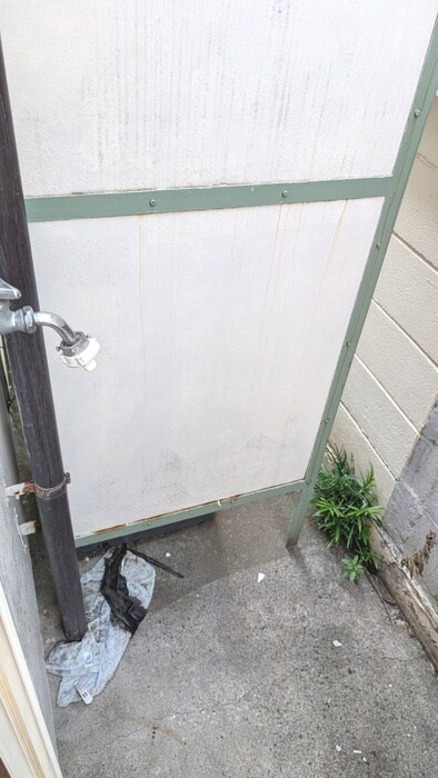 物件内観写真16　(洗濯機置場)