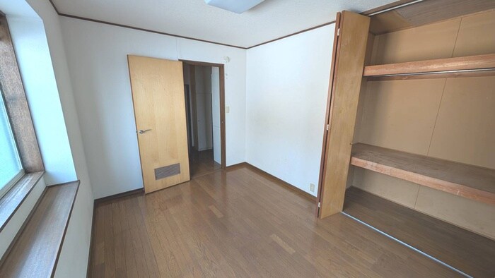 物件内観写真18　(居室)