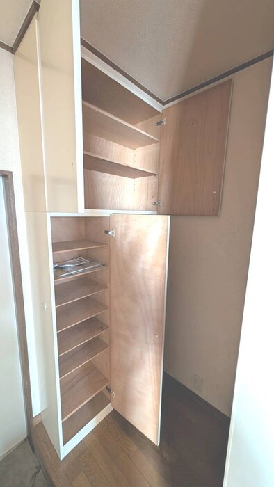 物件内観写真19　(靴箱)