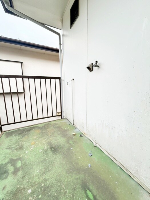 物件内観写真17　(洗濯機置場)